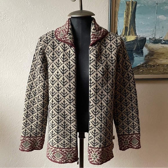 Vintage 90s Nordic inspired wool blend zip-up sweater is size small. - Picture 9 of 13